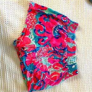Lilly Pulitzer pull on shorts, size medium